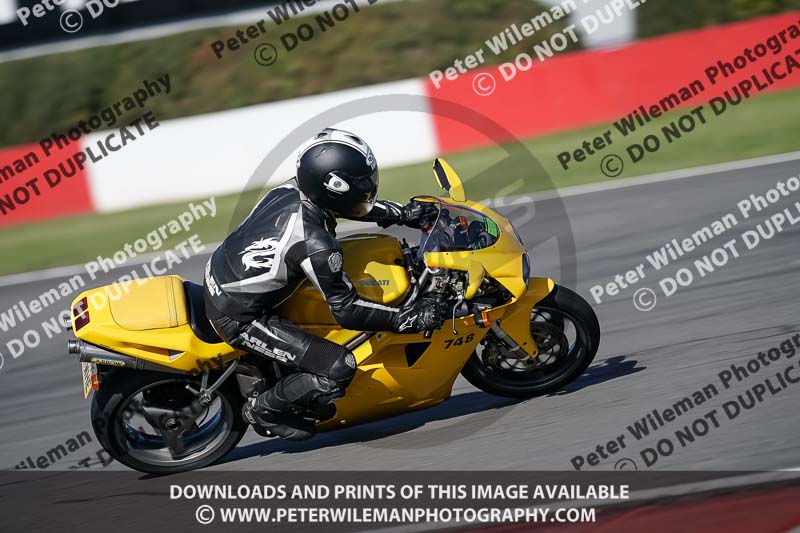 donington no limits trackday;donington park photographs;donington trackday photographs;no limits trackdays;peter wileman photography;trackday digital images;trackday photos